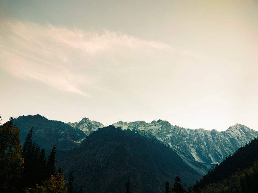 旅途中的陌生与亲近